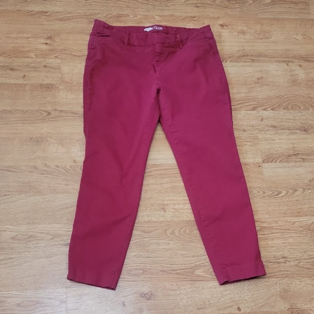 Old Navy The Pixie Red Pants Size 10